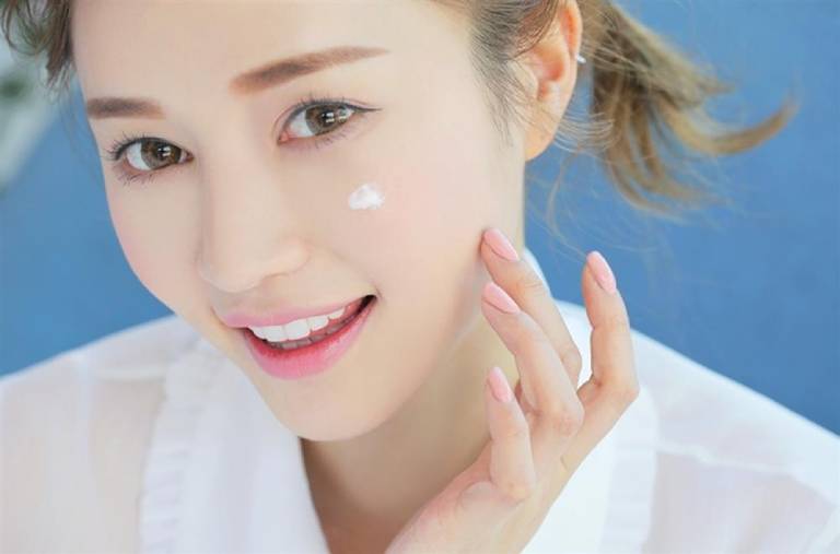 Trị mụn tuổi dậy thì