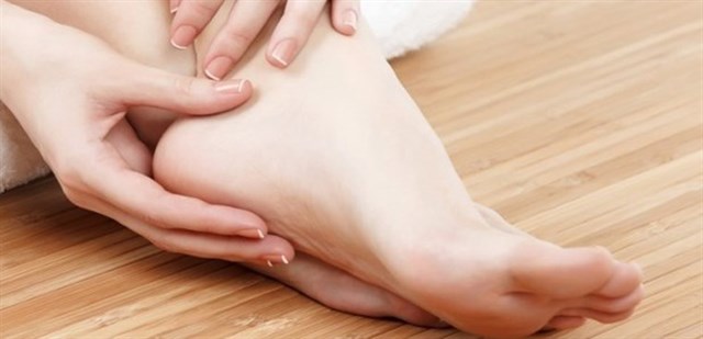 chọn kem trị nứt gót chân như thế nào cho an toàn và hiệu quả